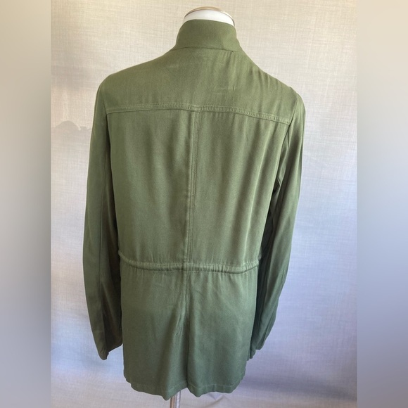 XS ruffled front anorak jacket Maurices army, green light weight zip up coat - Picture 4 of 10